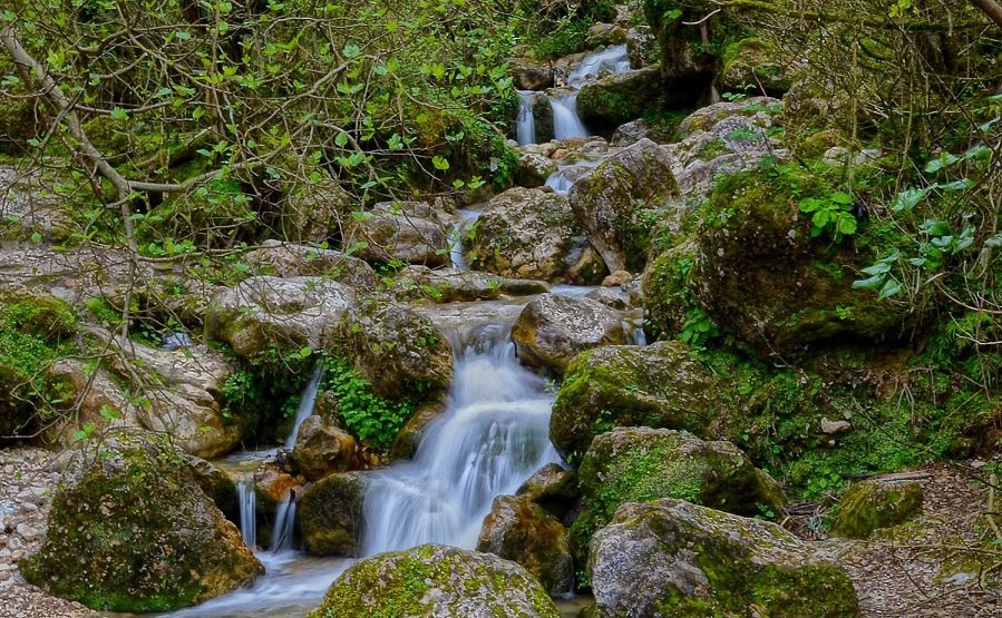 آبشار کبودوال (+عکس)