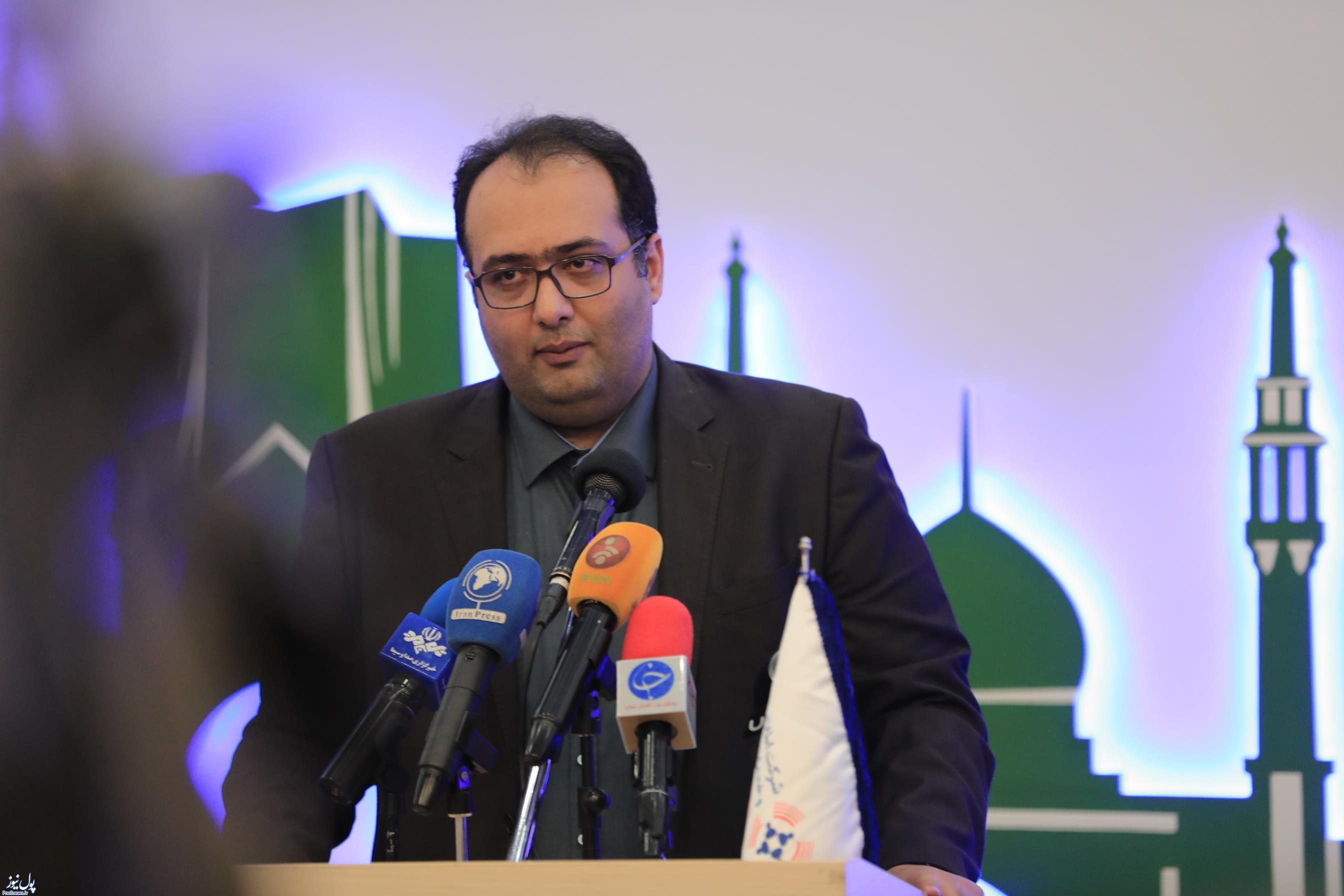 سازمان بورس رفتارش را دستوری نکند/ سهامداران نامحرمند؟!!