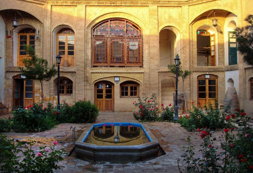 راهنمای سفر به ملایر؛ شهر تاکستان های انگور (+عکس)