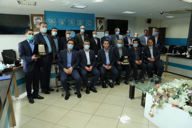 تجلیل از رؤسای موفق شعب بانک توسعه تعاون به عمل آمد