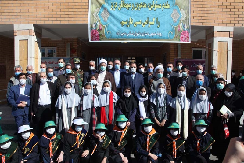 دبیرستان دخترانه شهدای بانک رفاه دهستان منجیل آباد شهرستان رباط کریم افتتاح شد