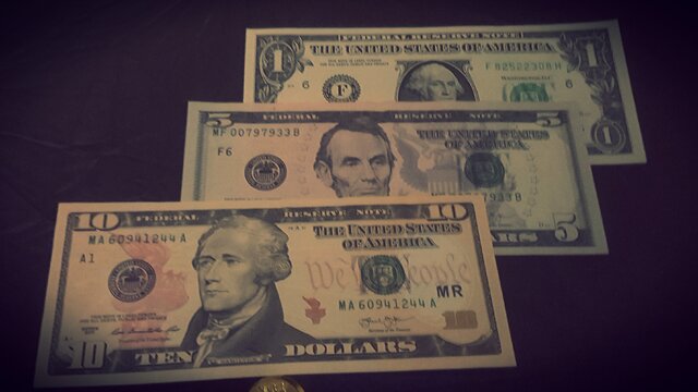 شاخص دلار اندکی تقویت شد