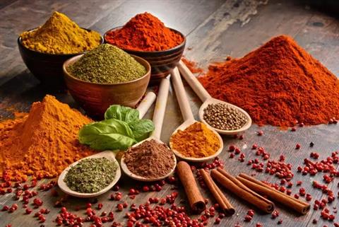 ۷ ادویه معروف برای مبارزه با التهاب