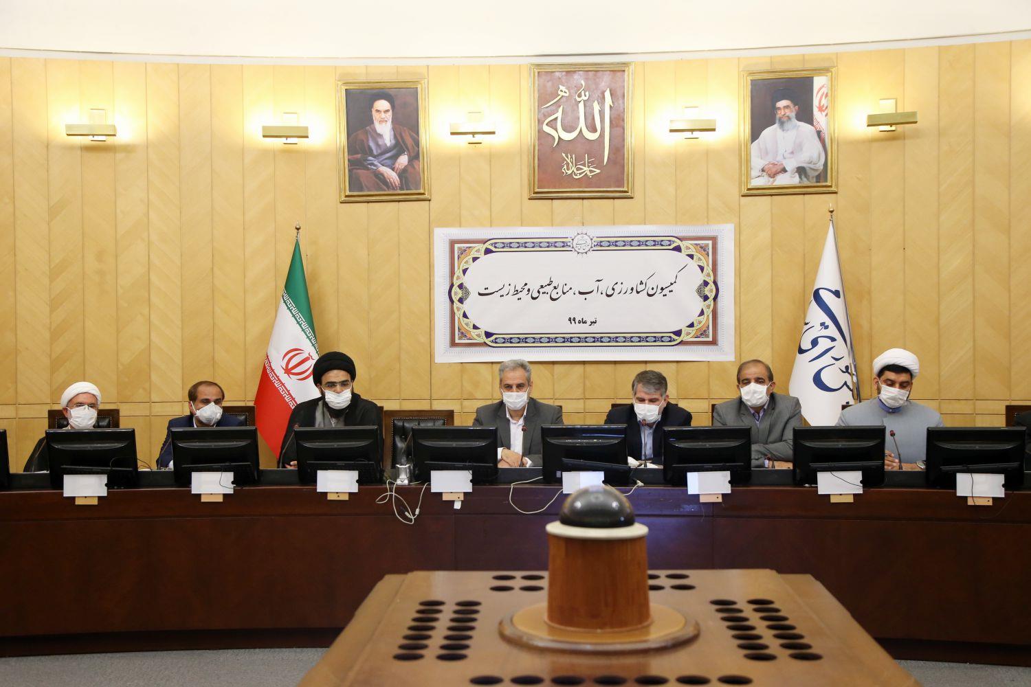 وزیر جهاد کشاورزی: با توزیع مرغ در بازار قیمت آن به شدت کاهش خواهد یافت