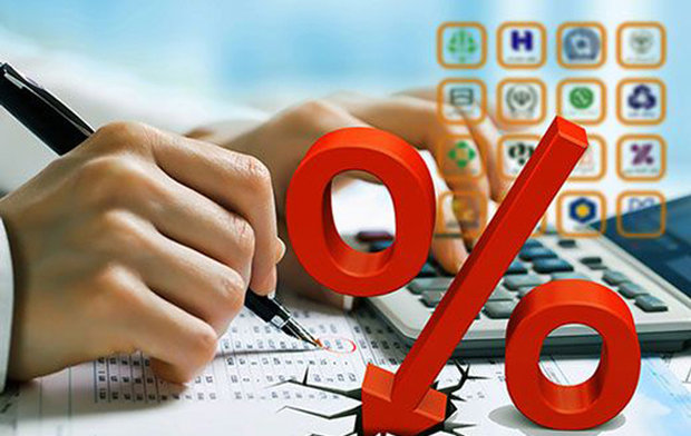 موضوع تورم در کشور ما حل نمیشود/// رنج شبکه بانکی با کسری بودجه شبکه بانکی