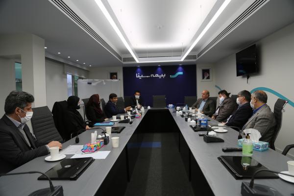 دیدار نمایندگان بنیاد تعاون زندانیان با مدیرعامل بیمه سینا