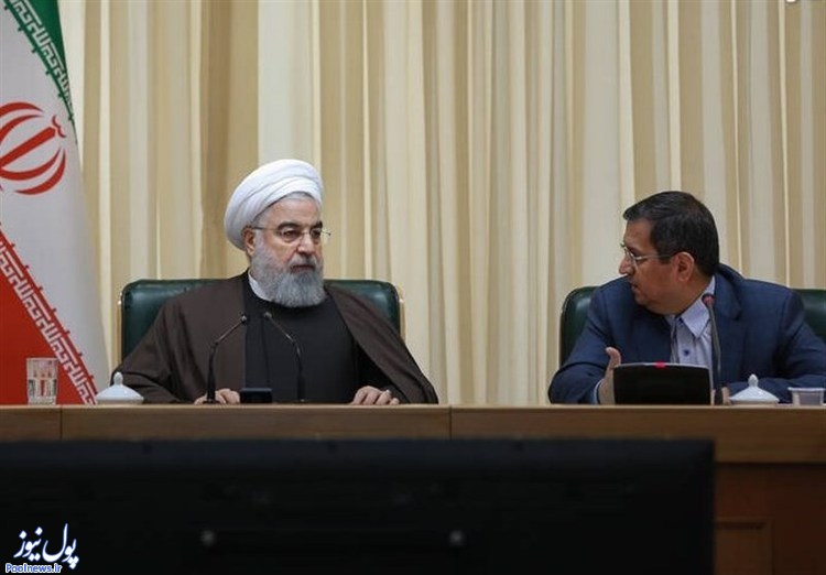 همتی برکنار شد