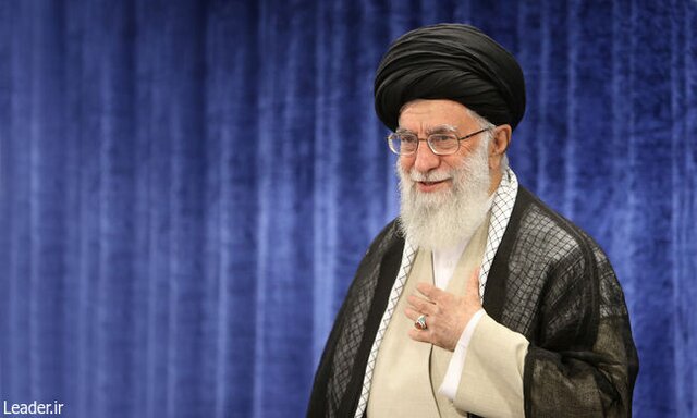 پیام فرمانده معظم کل قوا در پی بازگشت ناوگروه ۷۵ نیروی دریایی پیام فرمانده معظم کل قوا در پی بازگشت ناوگروه ۷۵ نیروی دریایی