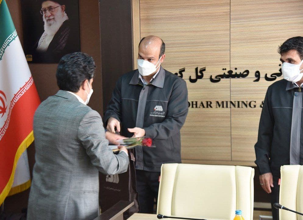 از پزشکان گل گهر تقدیر شد از پزشکان گل گهر تقدیر شد