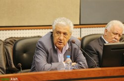 توجه به قوانین اصلی مناطق آزاد راهکار برون رفت از رکود است توجه به قوانین اصلی مناطق آزاد راهکار برون رفت از رکود است