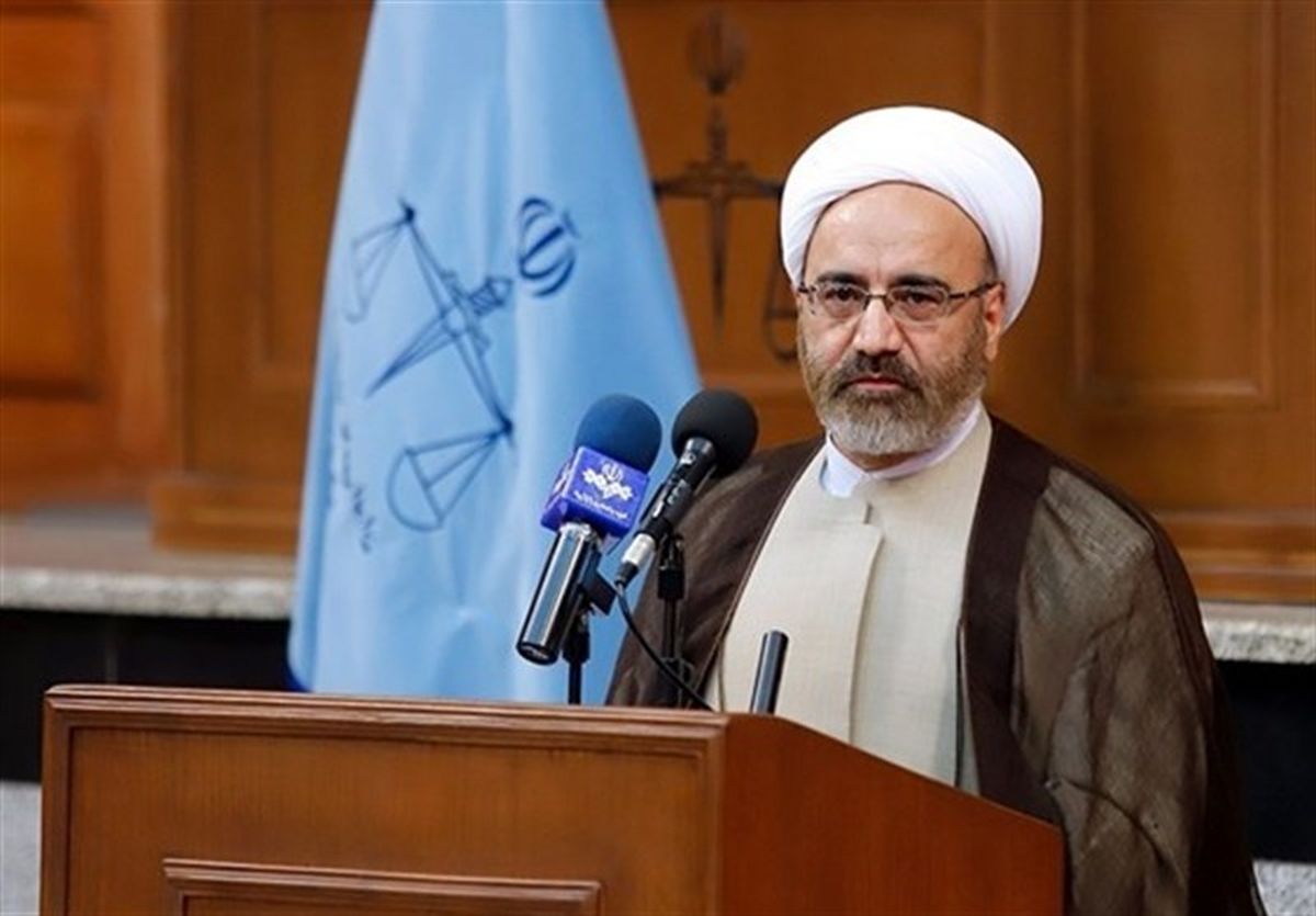 دادگاه‌ها مکلف به اطلاع رسانی درباره ممنوعیت خروج افراد از کشور شدند