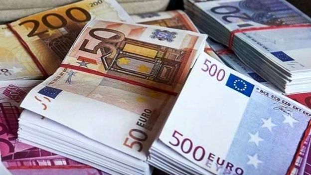 قیمت یورو، طلا و سکه امروز یکشنبه ۲۵ دی ۱۴۰۱