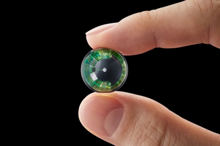 چشم‌انداز آینده لنز‌های تماسی هوشمند؛ فناوری واقعیت افزوده مقابل چشمان شما