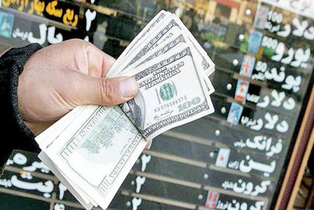 بازی با دلار در اقتصاد سیاست زده