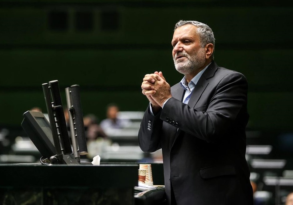 کارگران و بازنشستگان در انتظار رفع مشکلات