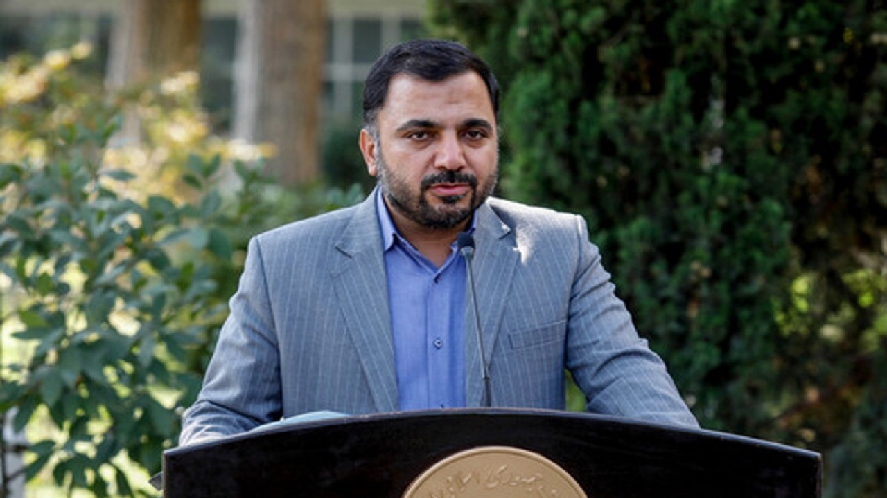 توضیحات وزیر ارتباطات درباره تغییر در ساعت گوشی های همراه