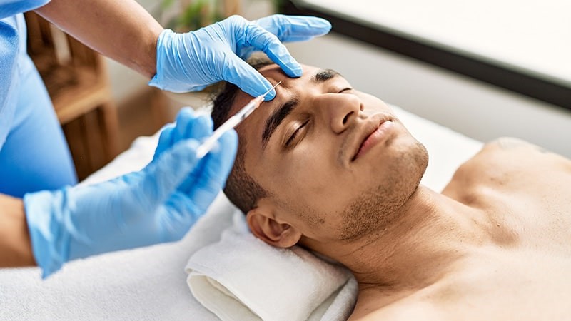 بررسی عوارض جانبی تزریق بوتاکس خط خنده