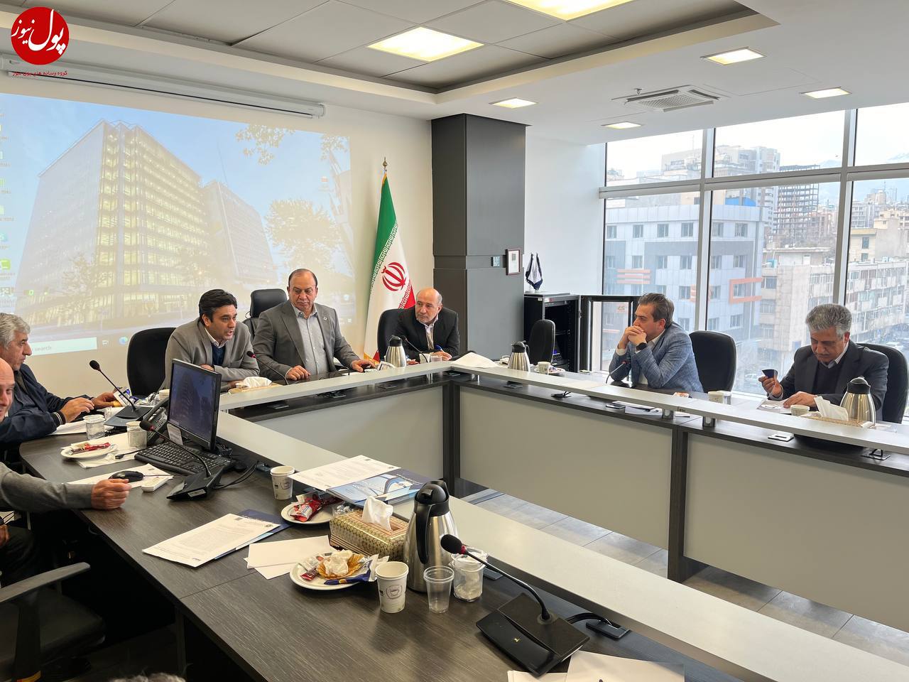 یررسی فرصت های سرمایه گذاری حوزه گردشگری منطقه آزاد ماکو در اتاق بازرگانی ایران