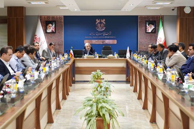 تجلیل دکتر رستمی از کارگران صنعت مس
