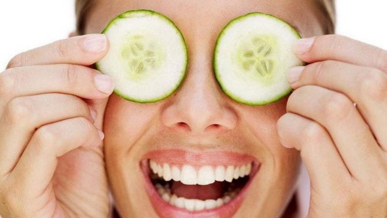 تهیه ماسک صورت خانگی برای از بین بردن لک و جوش