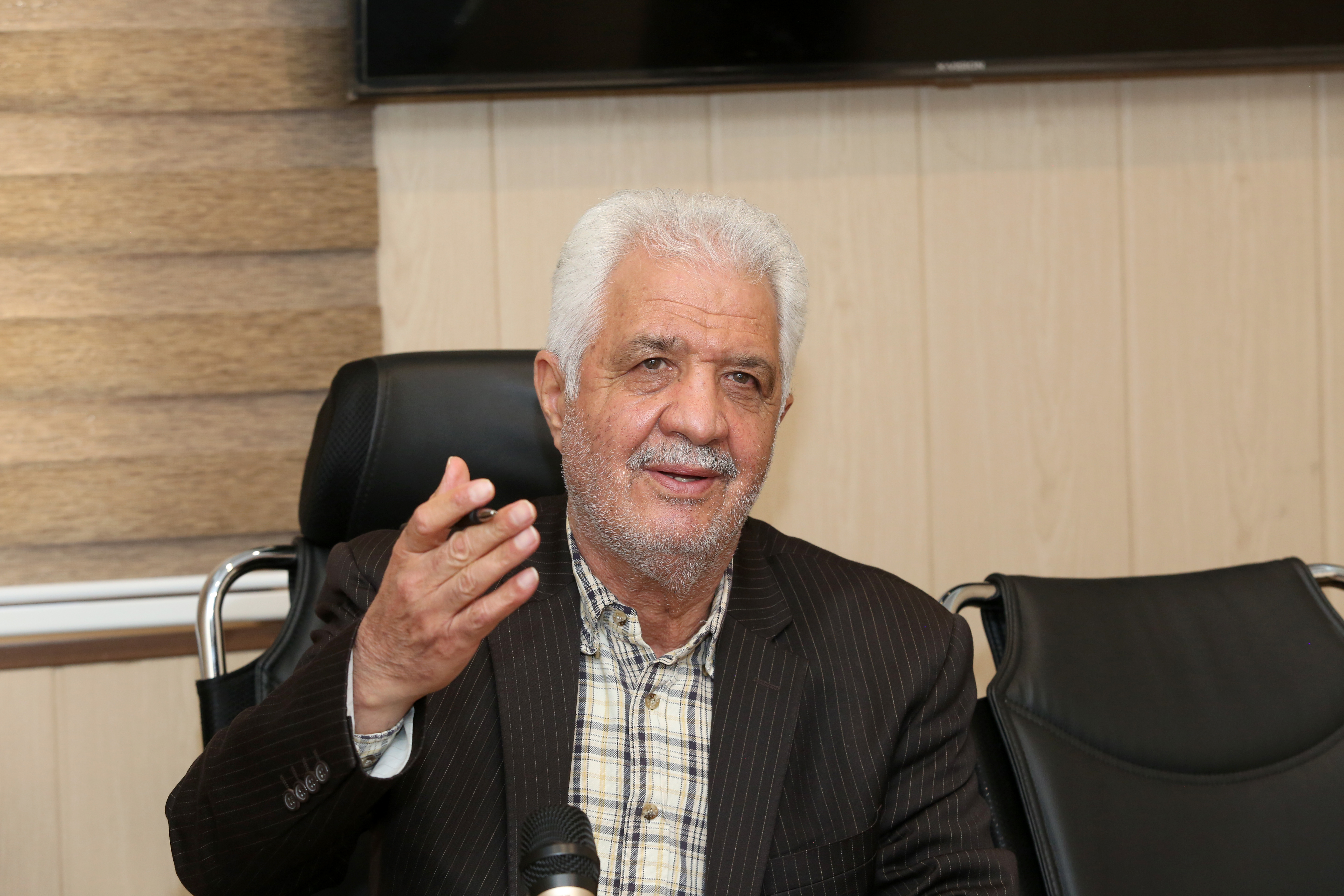 بانک رفاه خط قرمز کارگران و بازنشستگان
