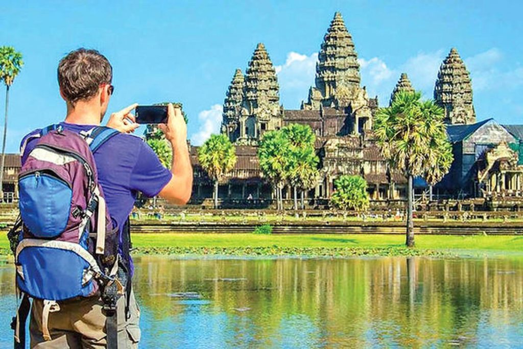 فرهنگ سازی گردش شغلی در سازمان منطقه آزاد کیش