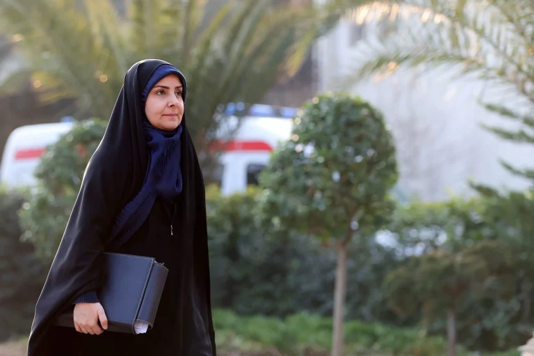 فرزانه صادق